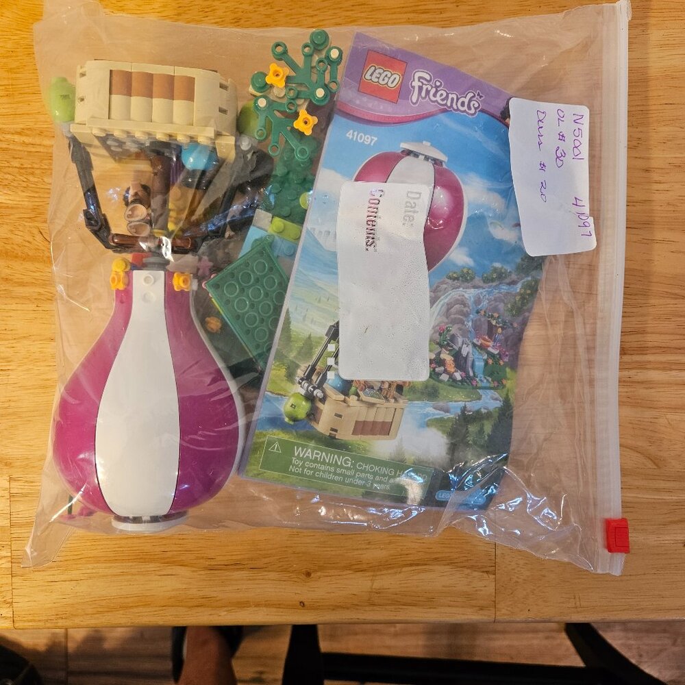 Lego Friends #41097 Heartlake Hot Air Balloon.   -- ITEM #1849